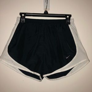 Nike Women’s Tempo Running Shorts